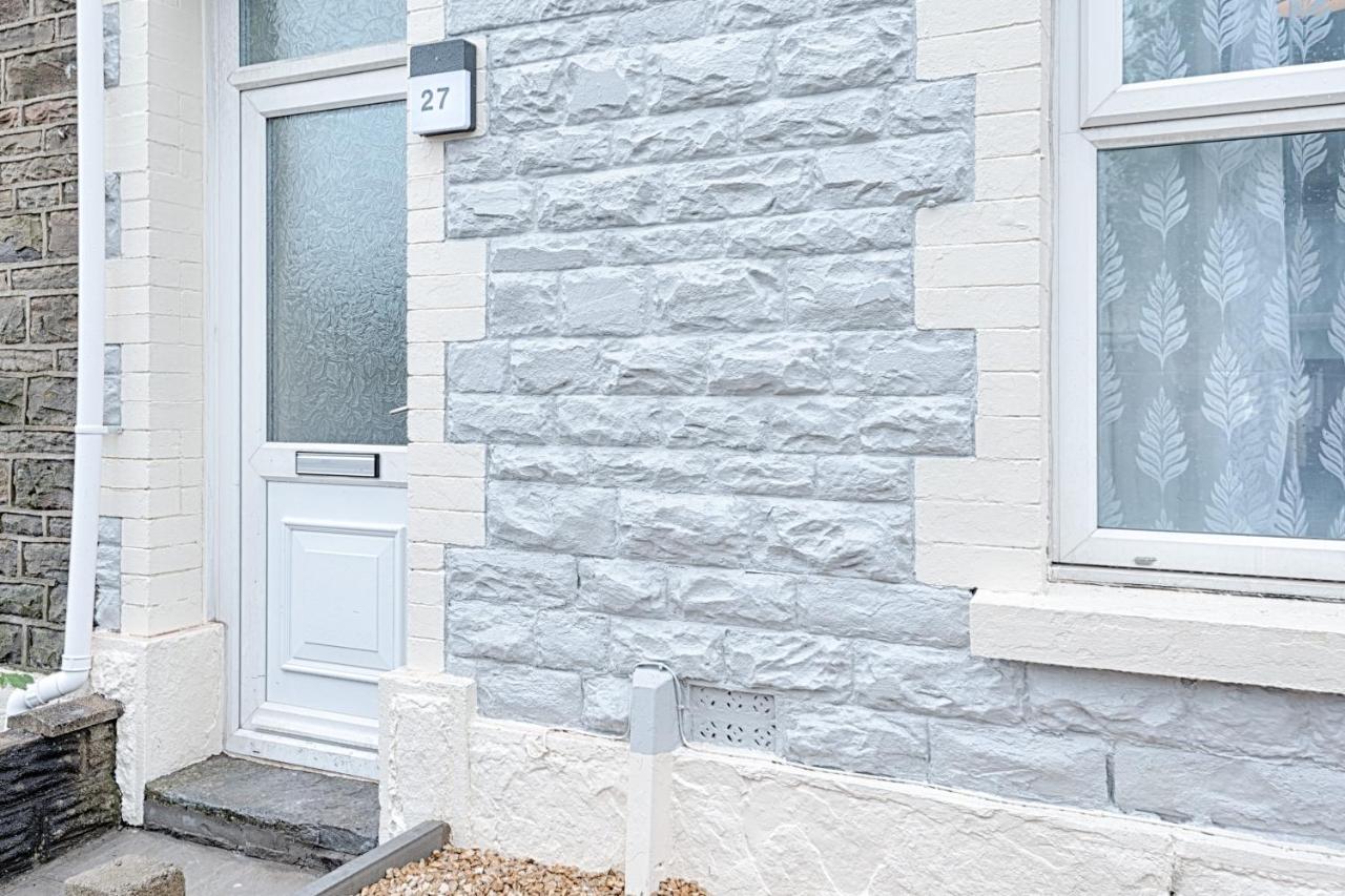 Large Green Garden, 4 Bedrooms, Sleeps 8 Swansea Luaran gambar